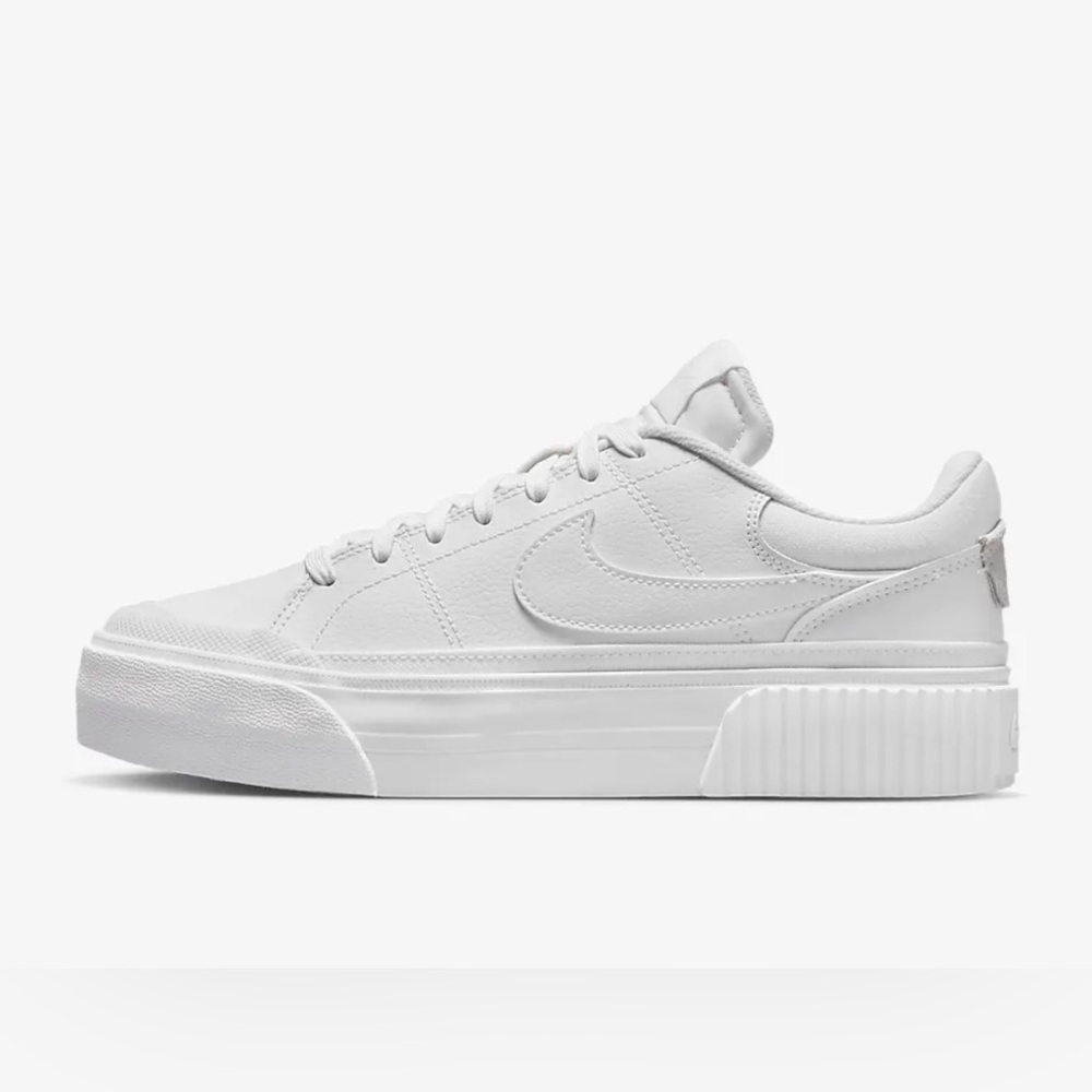 NIKE- ladies court legacy lift runners